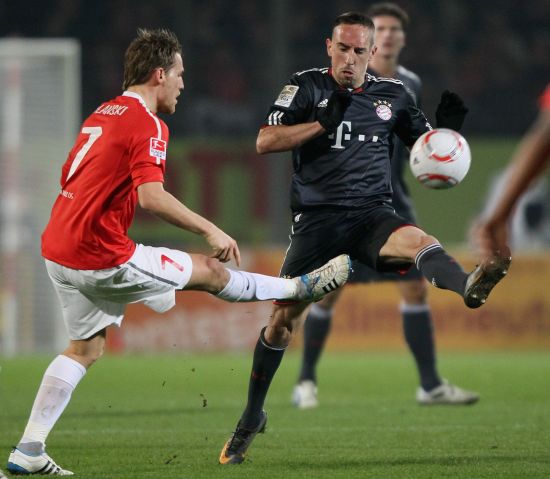 与极具威胁 与极具威胁