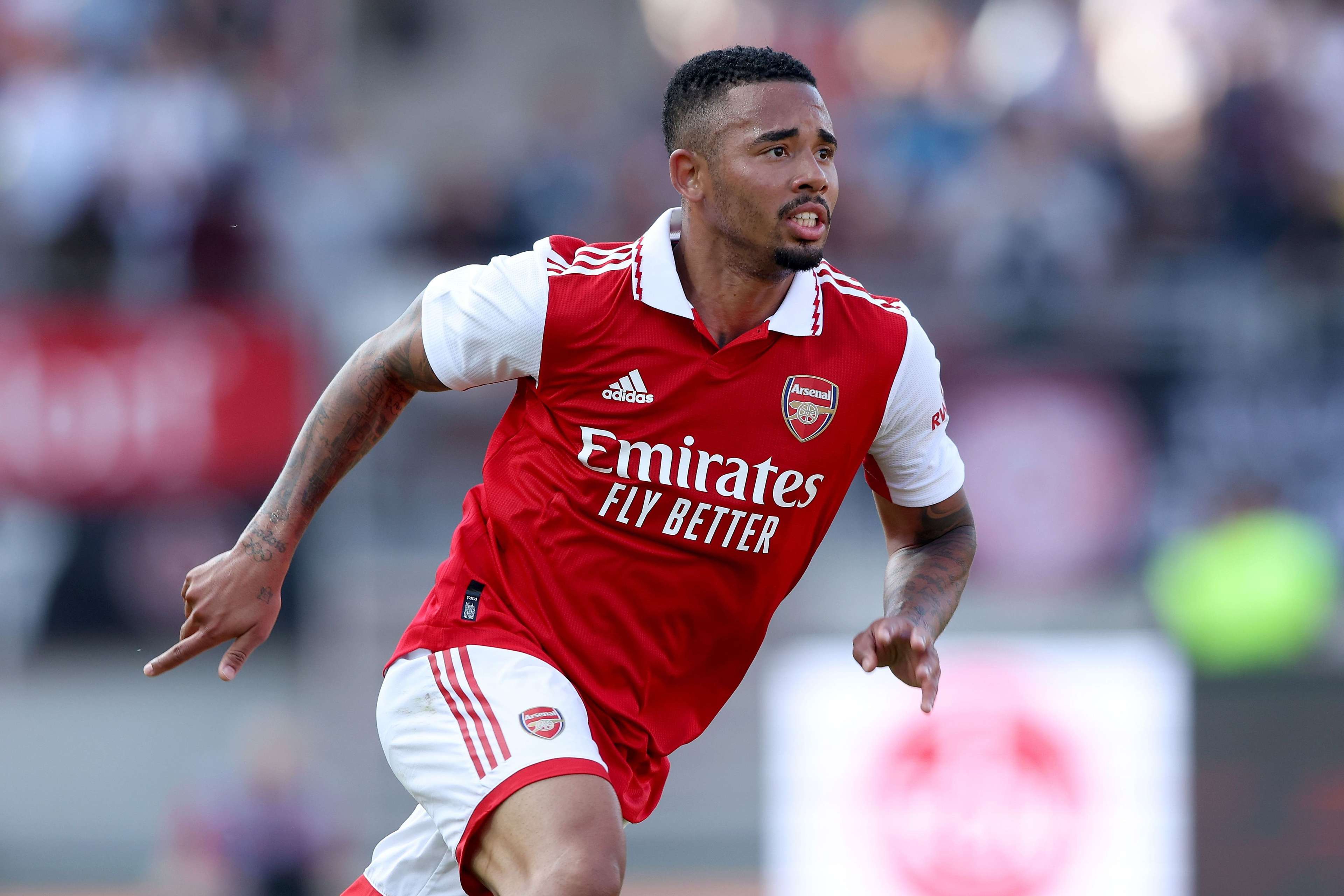 里的防守体 里的防守体